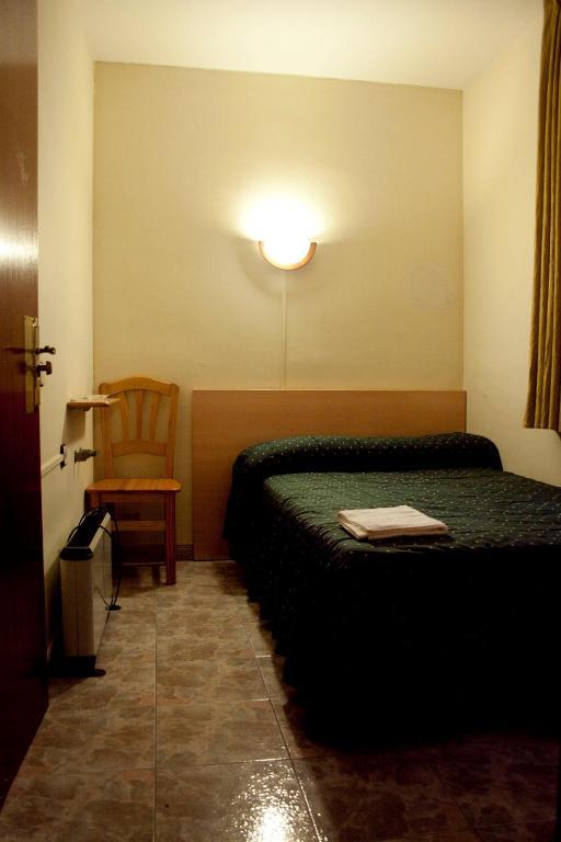 Hostal Abrevadero Barcelona Værelse billede